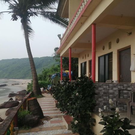 Shree Sai Cottage Sea View อารัมบล ภายนอก รูปภาพ