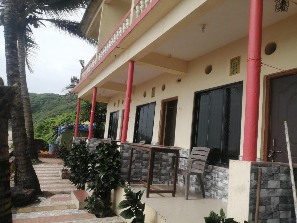Shree Sai Cottage Sea View อารัมบล ภายนอก รูปภาพ