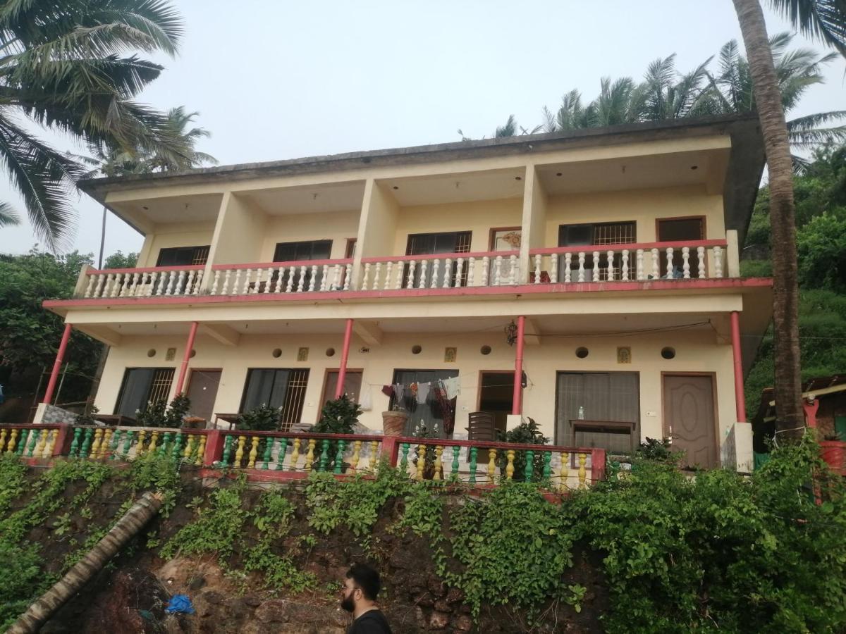 Shree Sai Cottage Sea View อารัมบล ภายนอก รูปภาพ