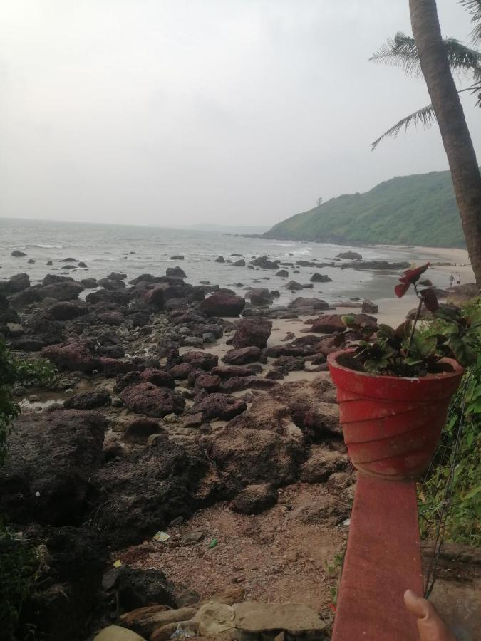 Shree Sai Cottage Sea View อารัมบล ภายนอก รูปภาพ