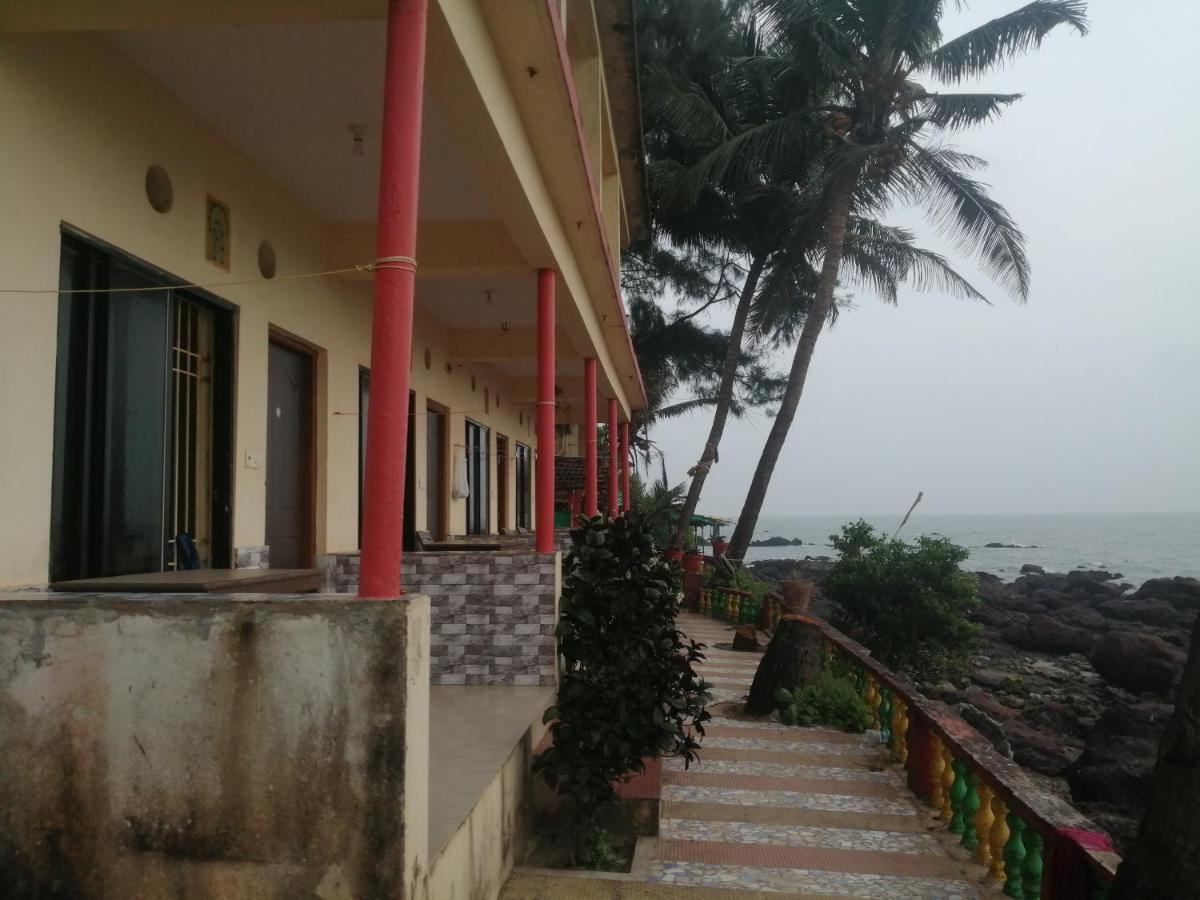 Shree Sai Cottage Sea View อารัมบล ภายนอก รูปภาพ