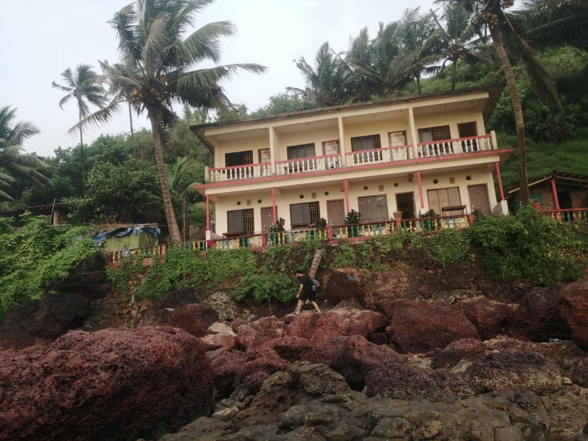Shree Sai Cottage Sea View อารัมบล ภายนอก รูปภาพ