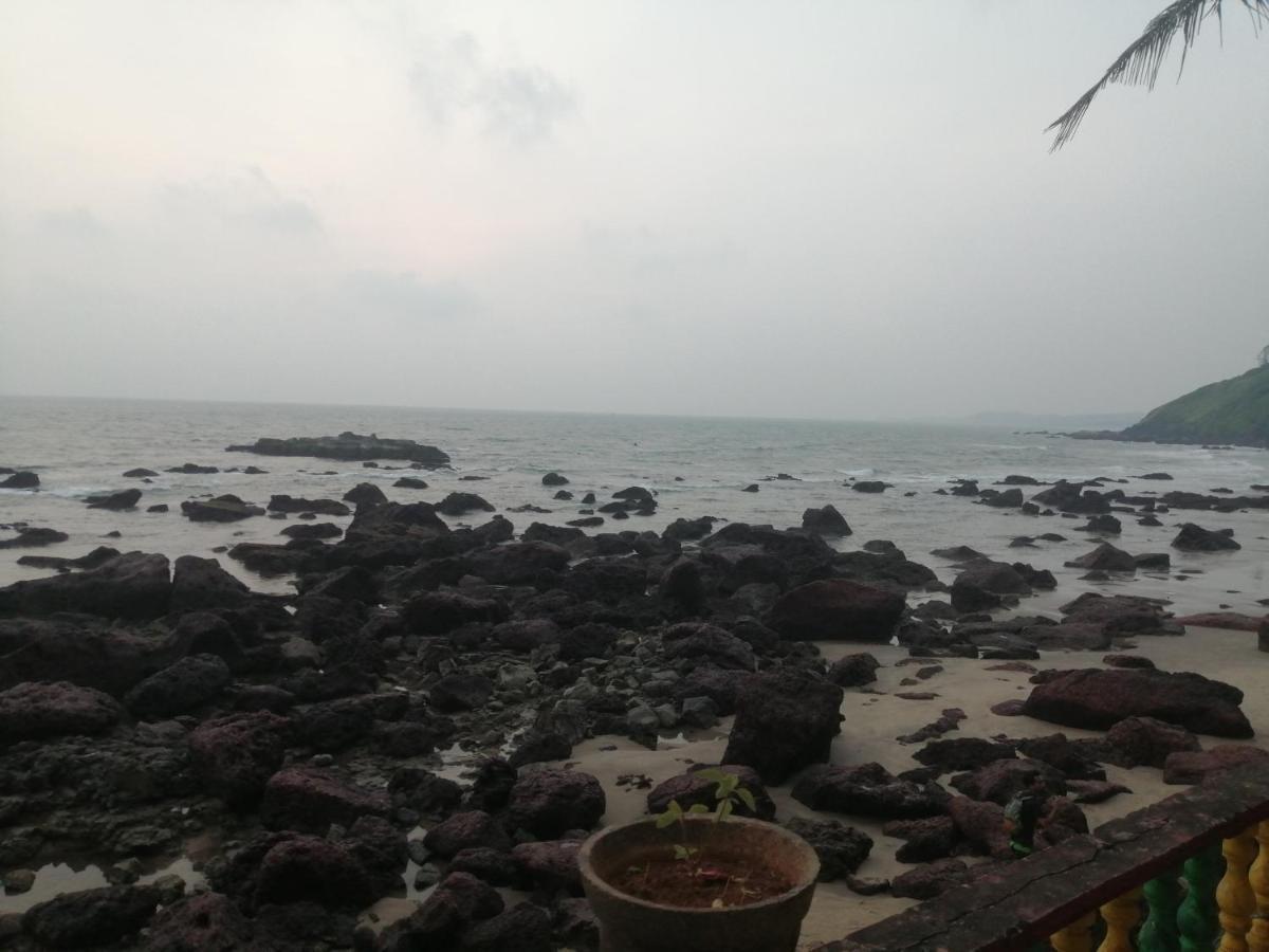 Shree Sai Cottage Sea View อารัมบล ภายนอก รูปภาพ
