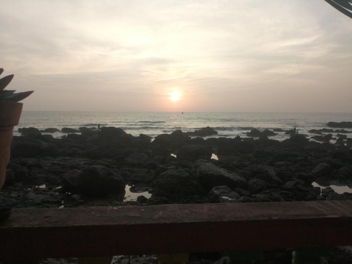 Shree Sai Cottage Sea View อารัมบล ภายนอก รูปภาพ